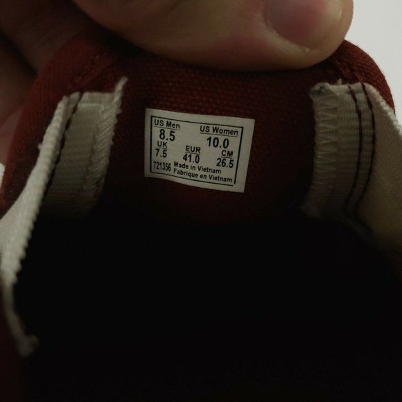 Vans Classic Slip On Size 8.5 Dark Red & White EU